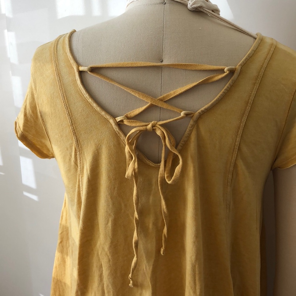 Soft yellow lace up back tee